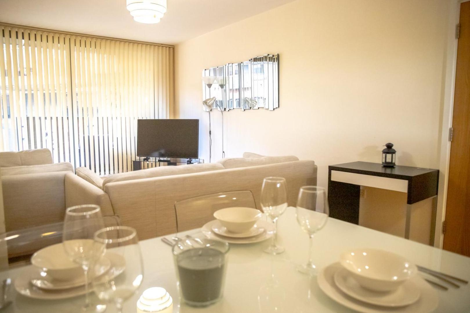 Leeds Vibrant 2 Bedroom Sleeps 4 المظهر الخارجي الصورة